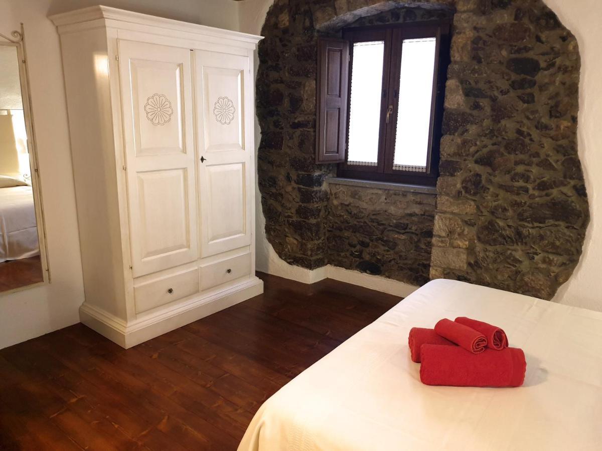The Templars Guesthouse Santu Lussurgiu Εξωτερικό φωτογραφία