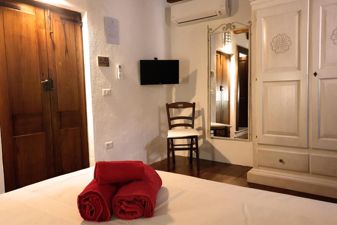 The Templars Guesthouse Santu Lussurgiu Εξωτερικό φωτογραφία