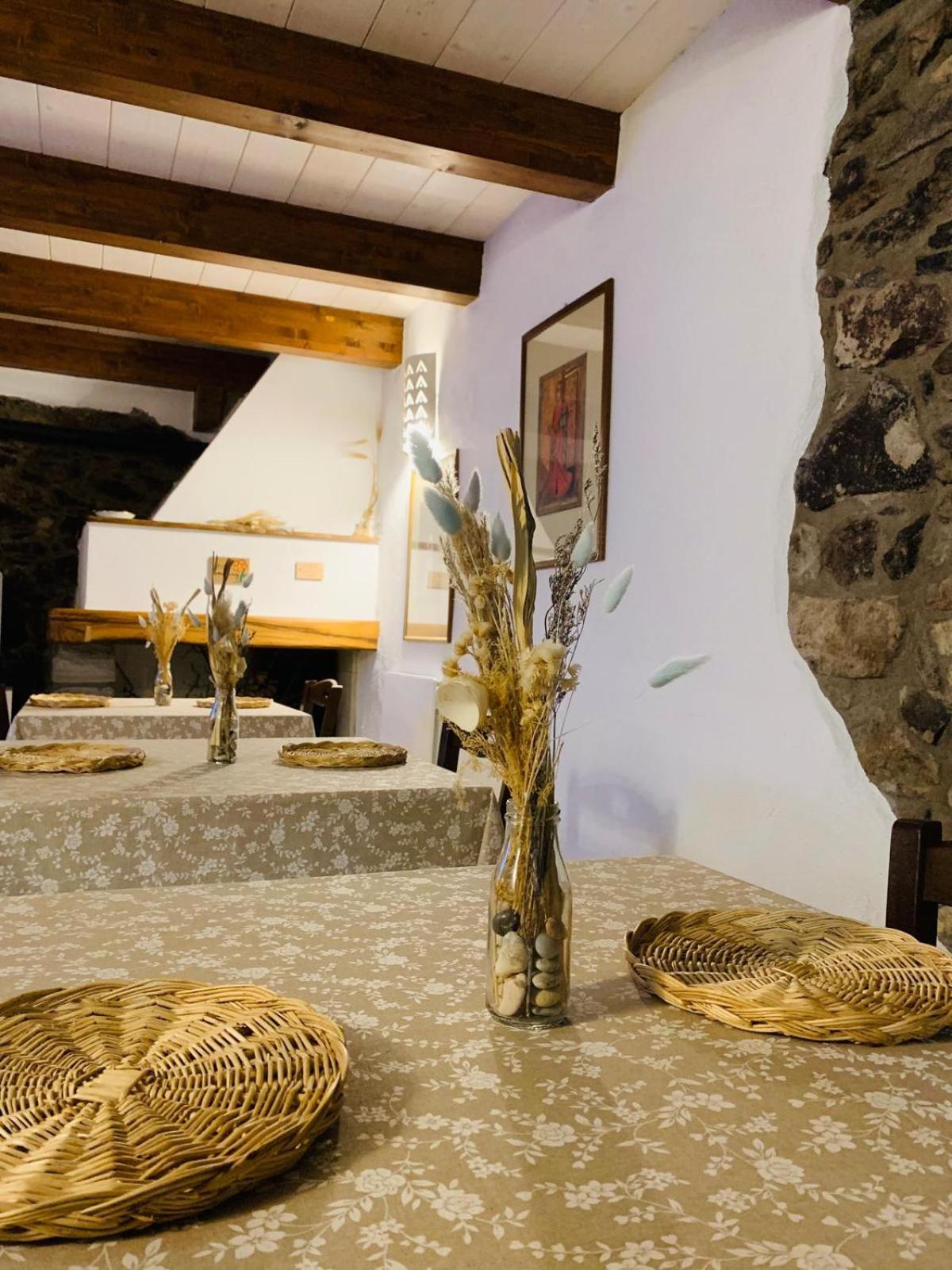 The Templars Guesthouse Santu Lussurgiu Εξωτερικό φωτογραφία